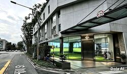 Excelsior Shopping Centre (D6), Retail #611813951